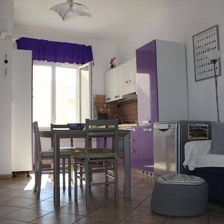 Lovely Sardinia Apartment Porto Torres Bagian luar foto