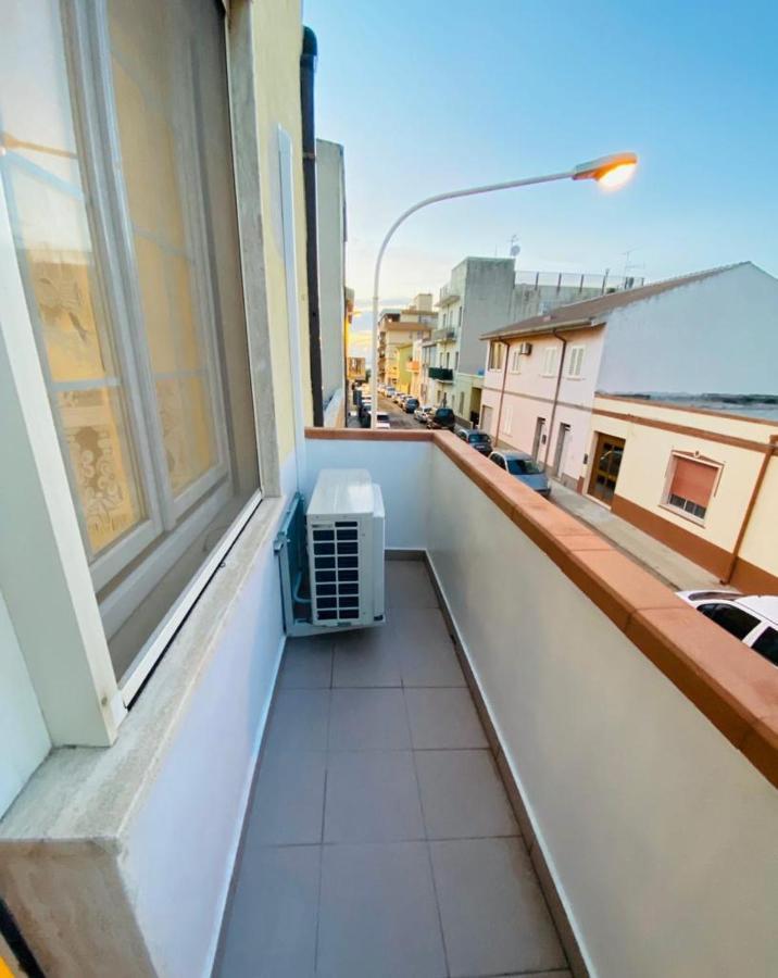 Lovely Sardinia Apartment Porto Torres Bagian luar foto