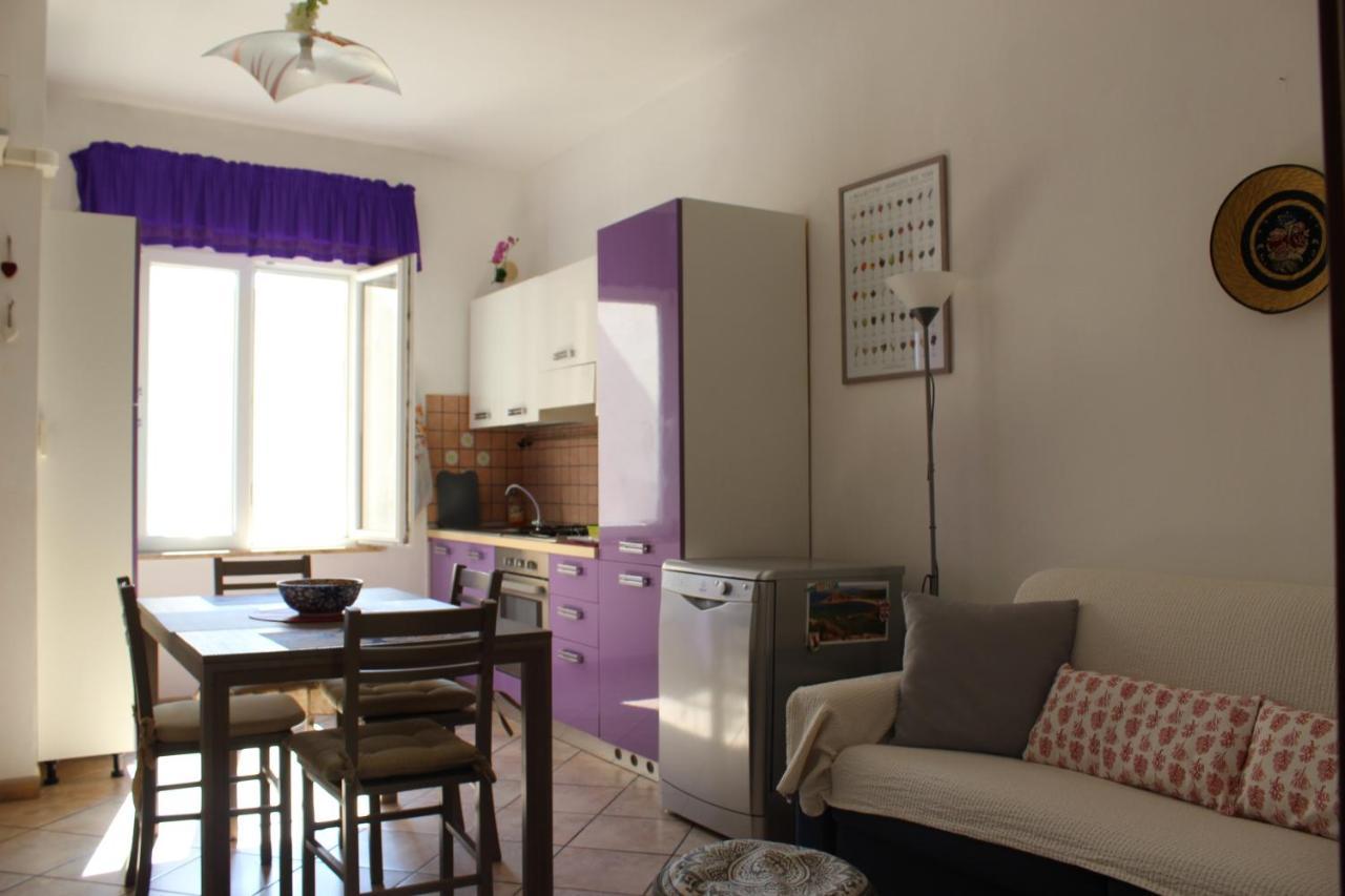 Lovely Sardinia Apartment Porto Torres Bagian luar foto