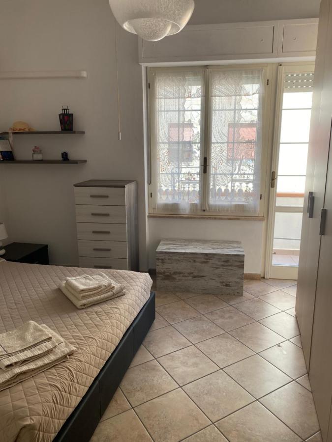 Lovely Sardinia Apartment Porto Torres Bagian luar foto