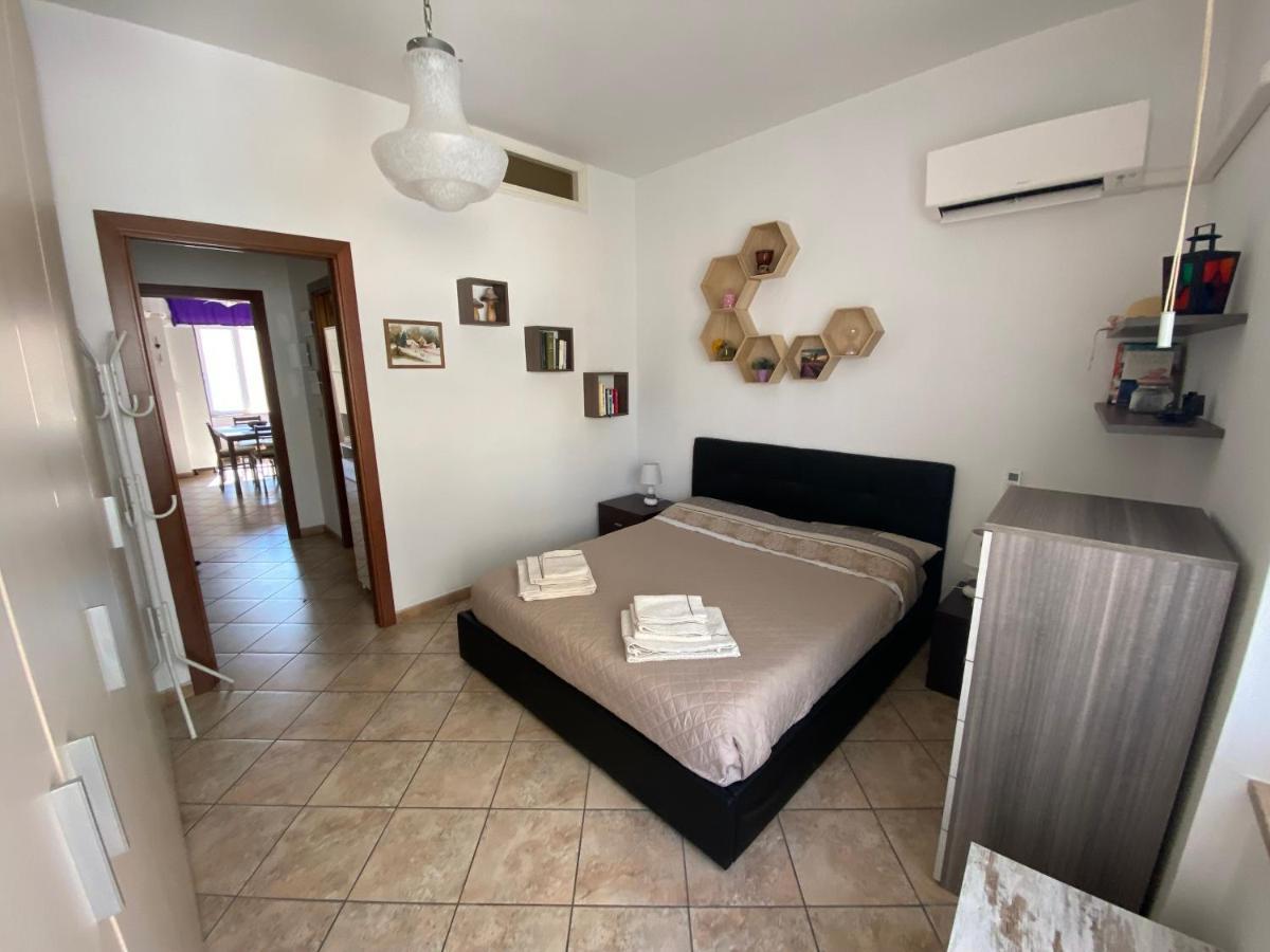 Lovely Sardinia Apartment Porto Torres Bagian luar foto